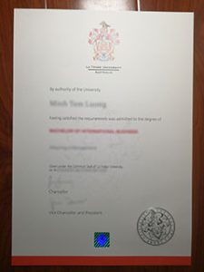 La Trobe University degree